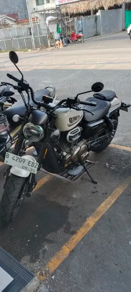 QJ Motor SRV 250