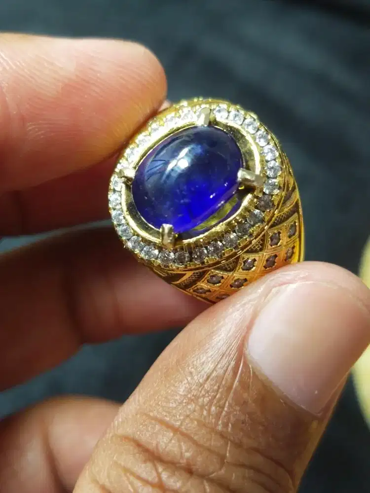 Cincin blue sapphire