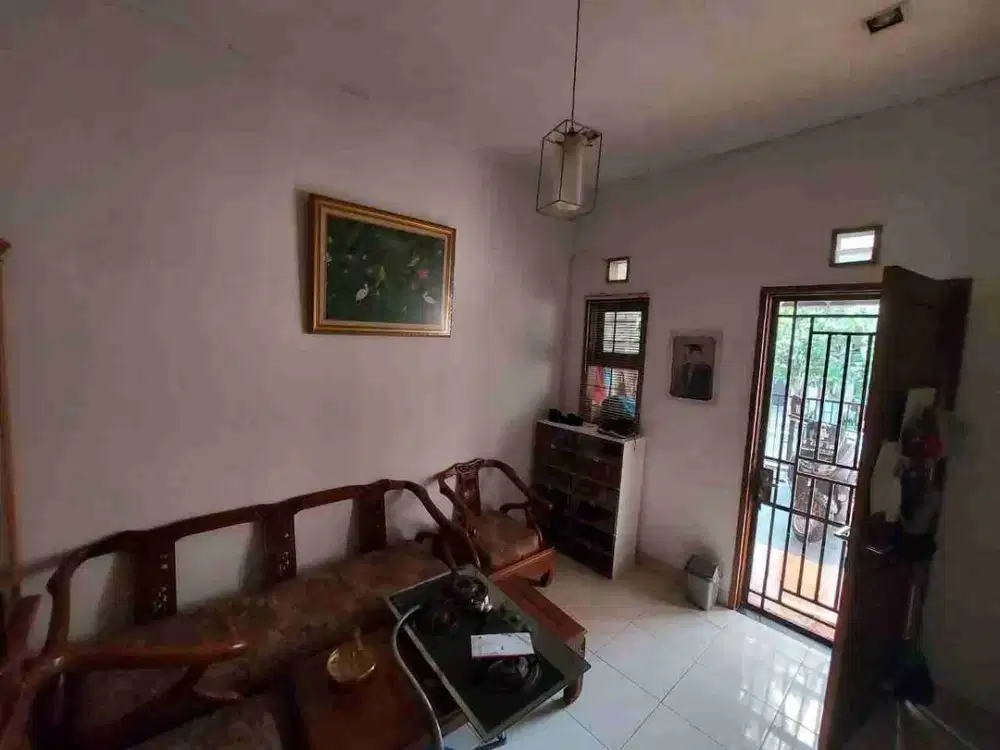 Rumah di Setra Dago Antapani dekat Arcamanik Kota Bandung
