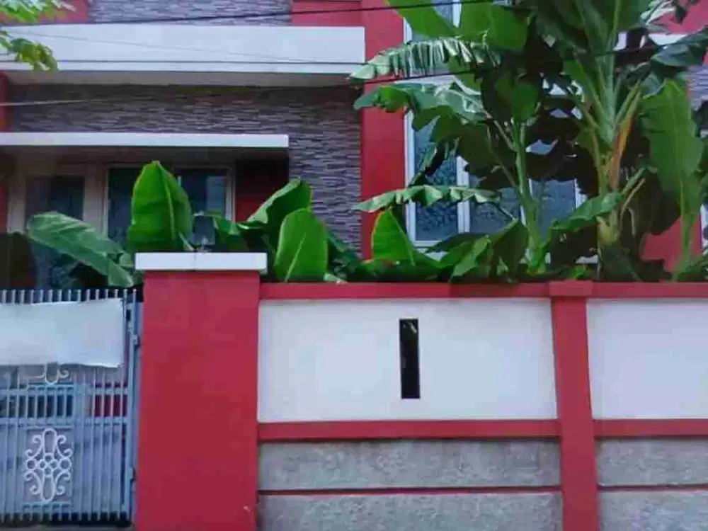 Rumah Mewah 2 Lantai Siap Huni Lokasi Strategis Dekat Tj Duren Jakarta Barat