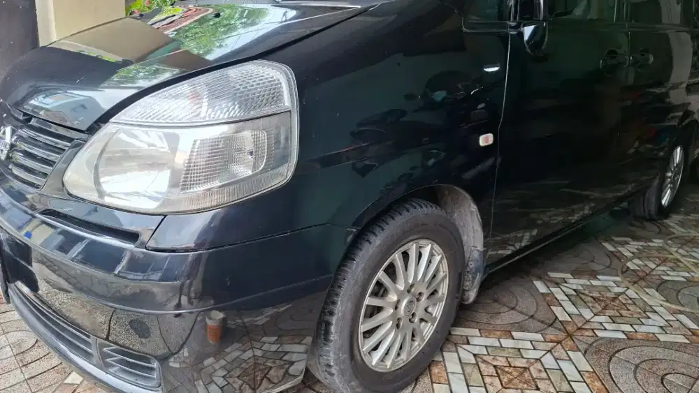 Nissan Serena CT 2012