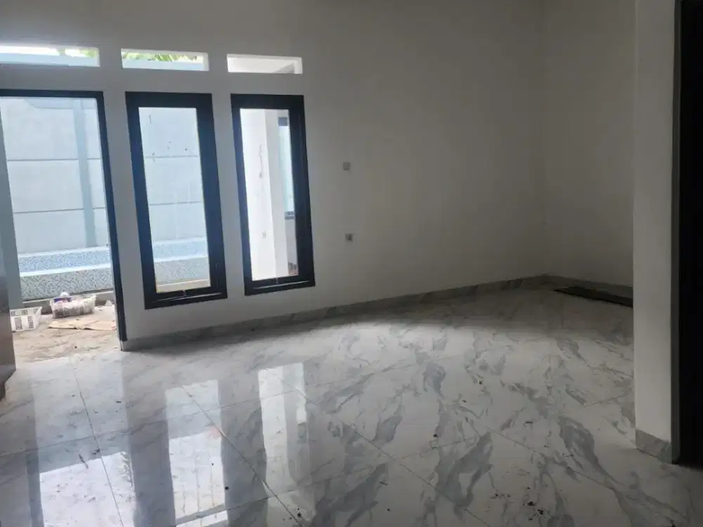 DISEWAKAN RUKO 2,5 LANTAI DI KARAWITAN BANDUNG