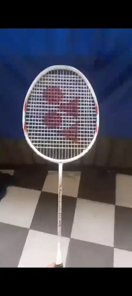 Raket badminton