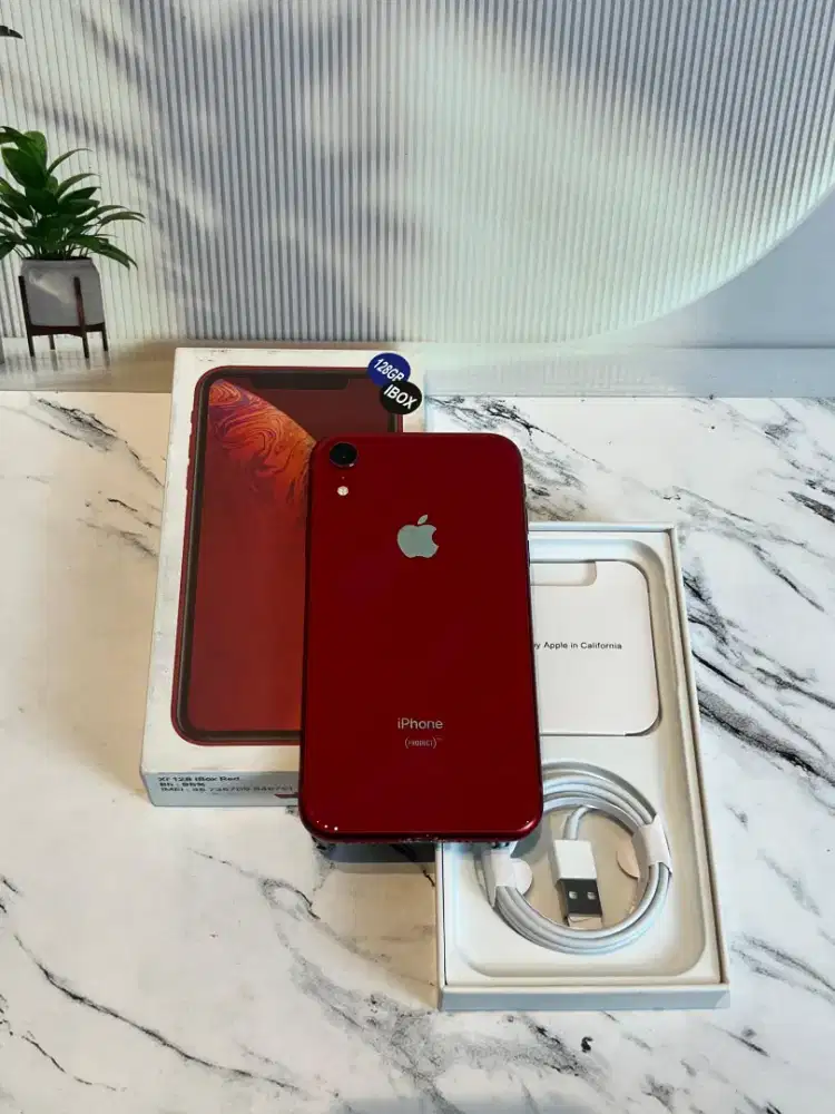 Iphone xr merah