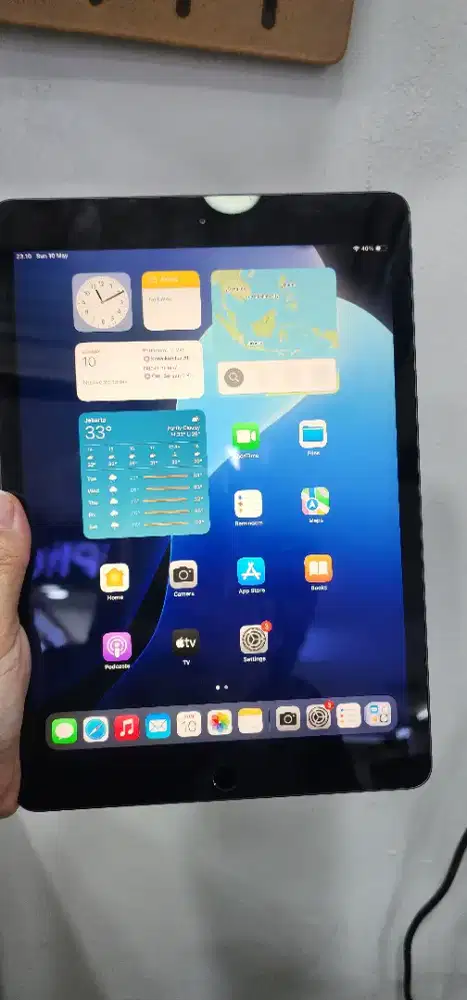 Ipad 7 32gb gray wifi only
