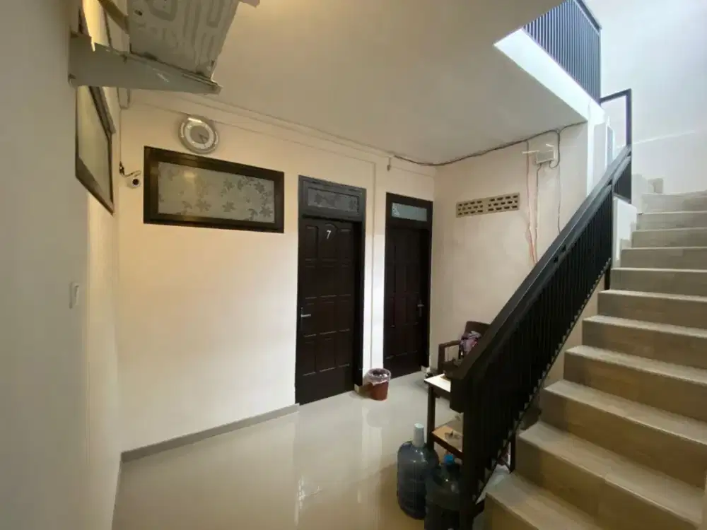 Dijual Rumah Kos 2 Lantai Full Anak kos