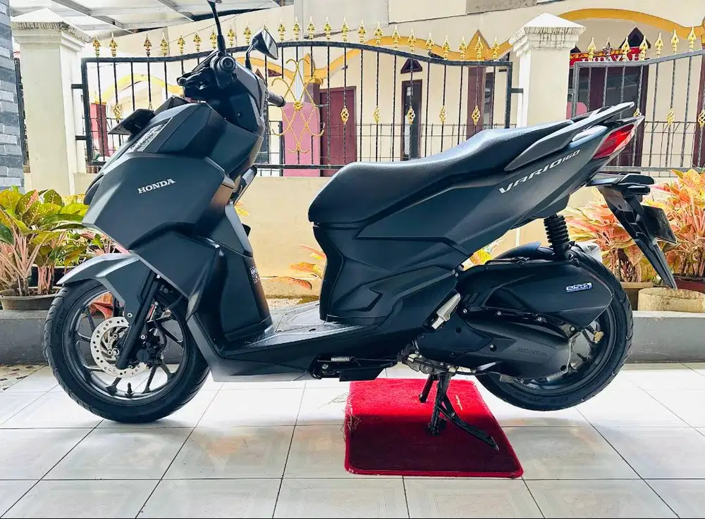 di jual cepat! vario 160 tahun 2023 siap pakai