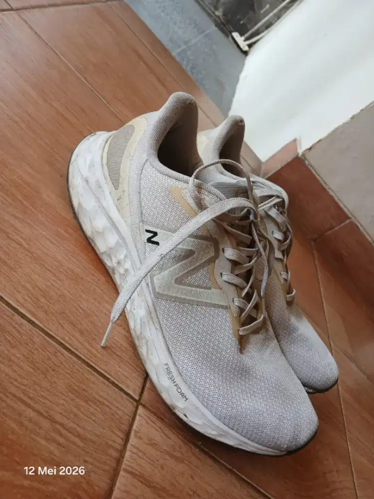 Sepatu new balance