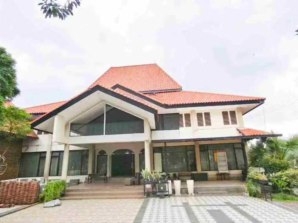 Tanah&Gedung 6200m2 Dekat Masjid Al Akbar Surabaya, Polda Jatim&Trans Icon Cocok Untuk Hotel, RM, Supermarket,  Showroom Mobil dll