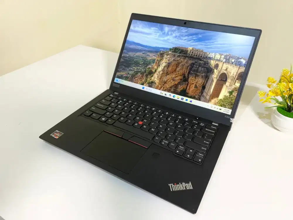 Laptop lenovo thinkpad  x395 amd ryzen 5 pro 3500u ssd 256gb/8gb