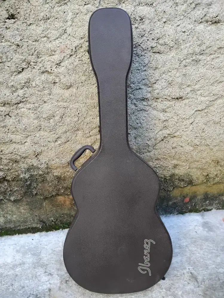 Harkes gitar akustik ibanez