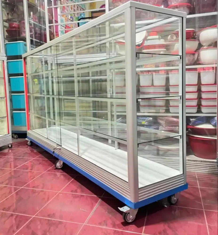 Etalase Toko 2 Meter Pakai Roda