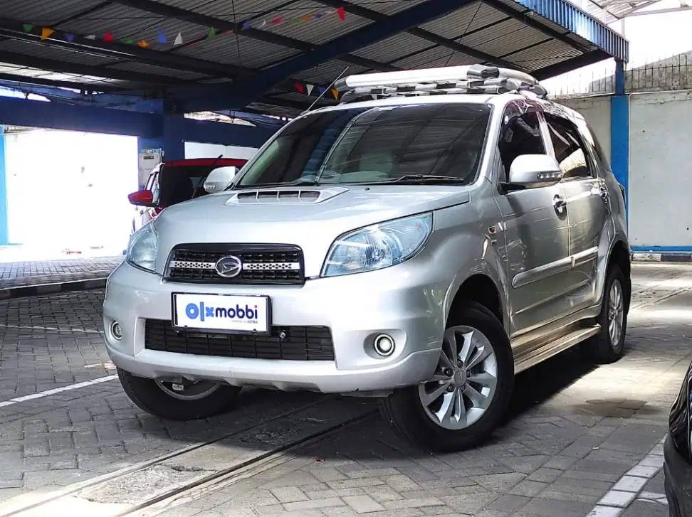Daihatsu Terios 1.5 TS Bensin-AT 2011 Silver LFM