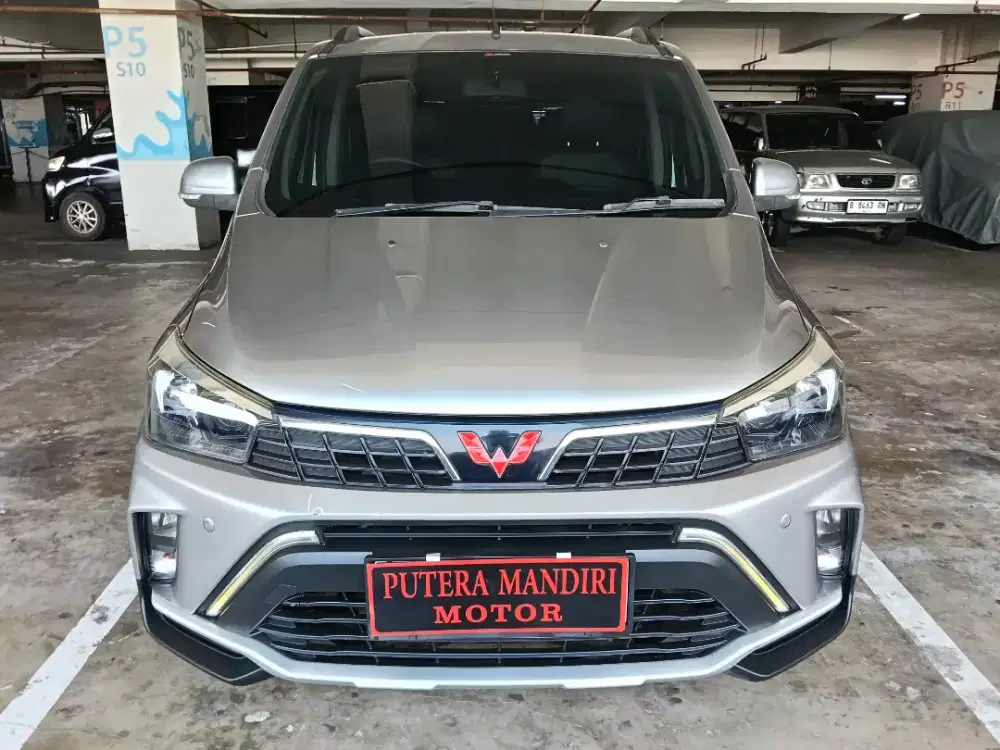 Wuling Confero S 1.5 L Lux plus MT 2021