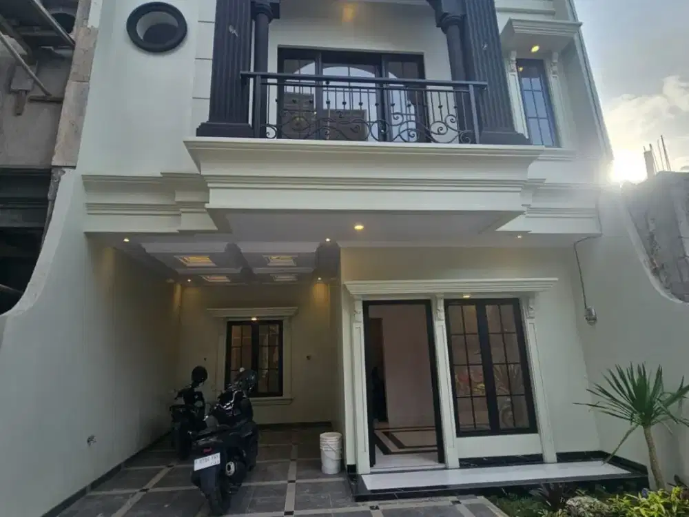 Rumah Baru 3 Lantai Dengan Rooftop Cluster Strategis Di Jagakarsa Jakarta Selatan Dekat Tol