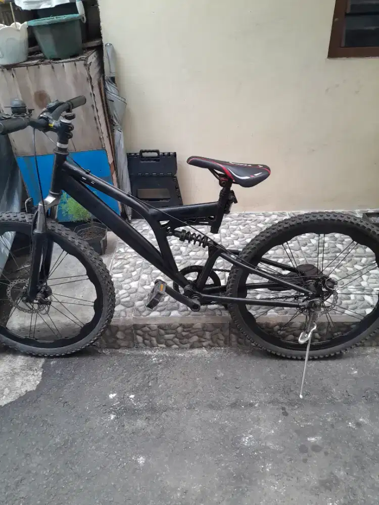 Sepeda mtb Merk geneo uk 26