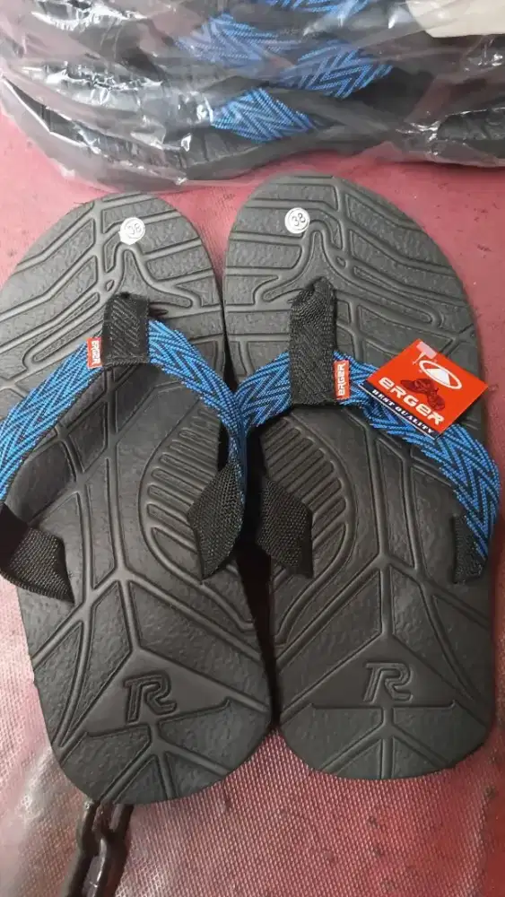 Sandal erger size 38 s/d  42