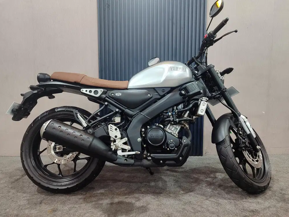 YAMAHA XSR 155 perak 2020 istimewa mulus terawat siap pakai...
