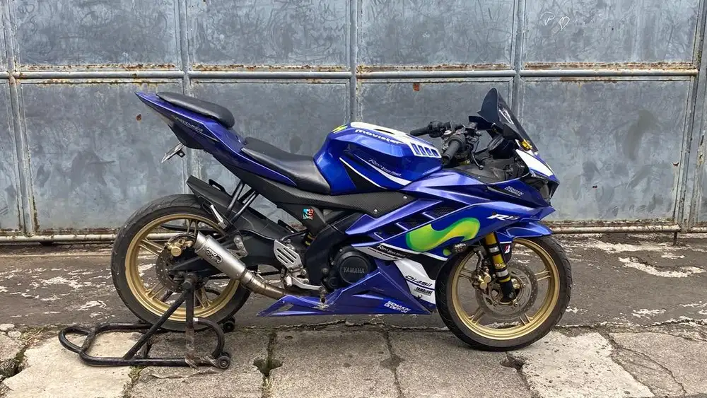 YAMAHA R15V2 modif R25 jual bu
