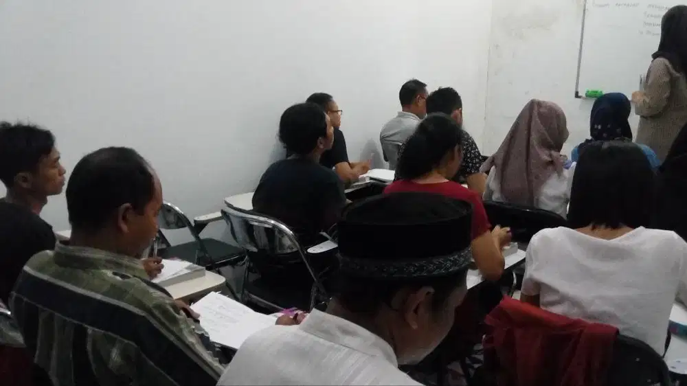 Guru Homeschooling diCitra Raya mapel Matematika,Kimia, Fisika,Biologi