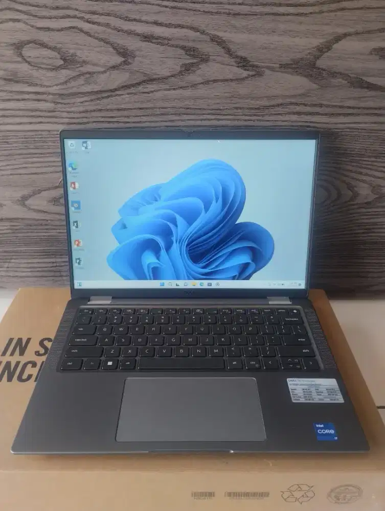 Laptop Dell Latitude 7440 Intel  Core i7-1355U ,Ram 16/512gb