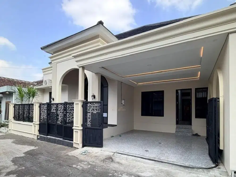 Rumah Mewah Banyak Bonus di Utara Stadion Maguwoharjo Sleman