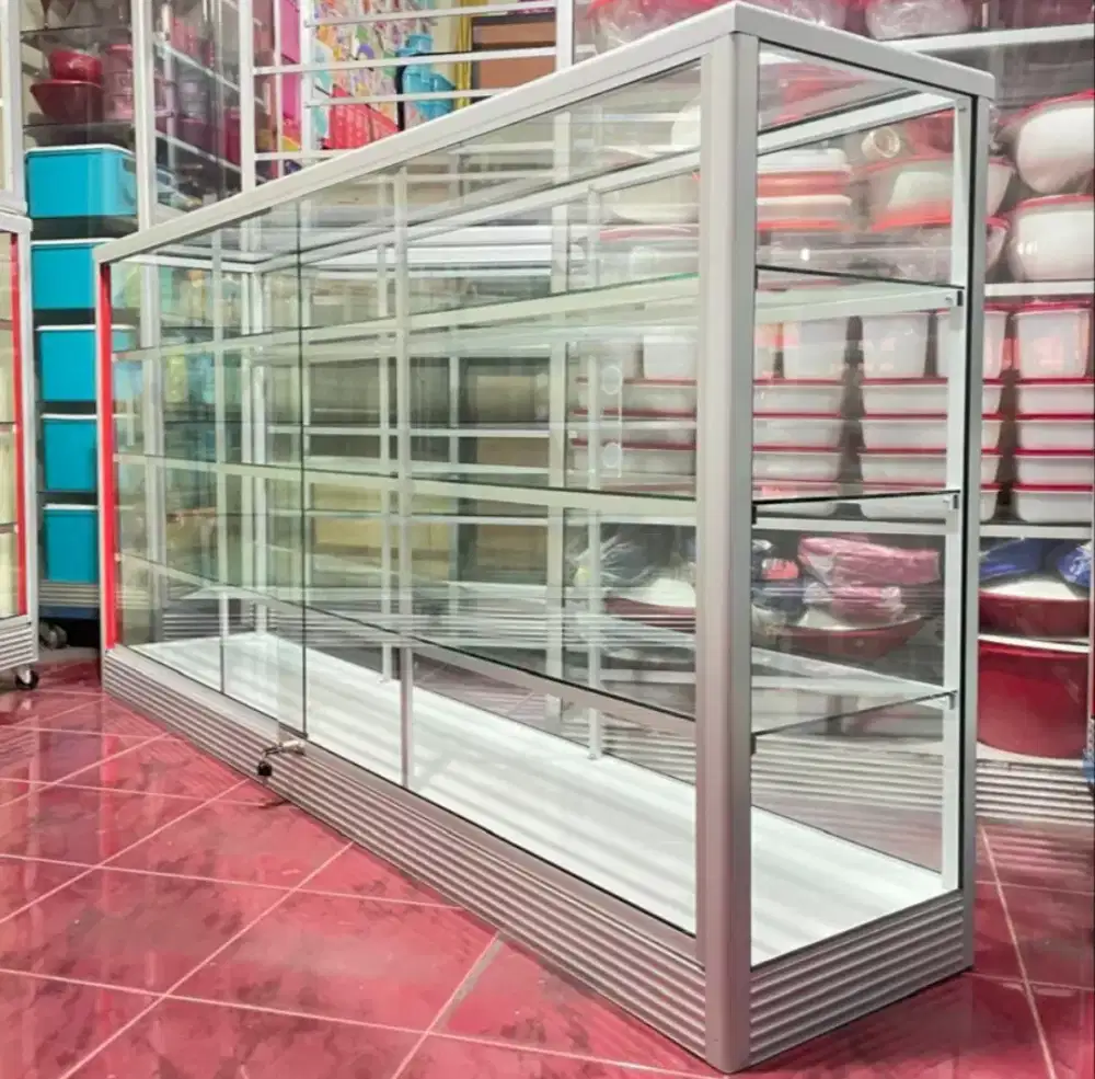 Di Jual Etalase Panjang (2Mx1M) Kondisi Baru