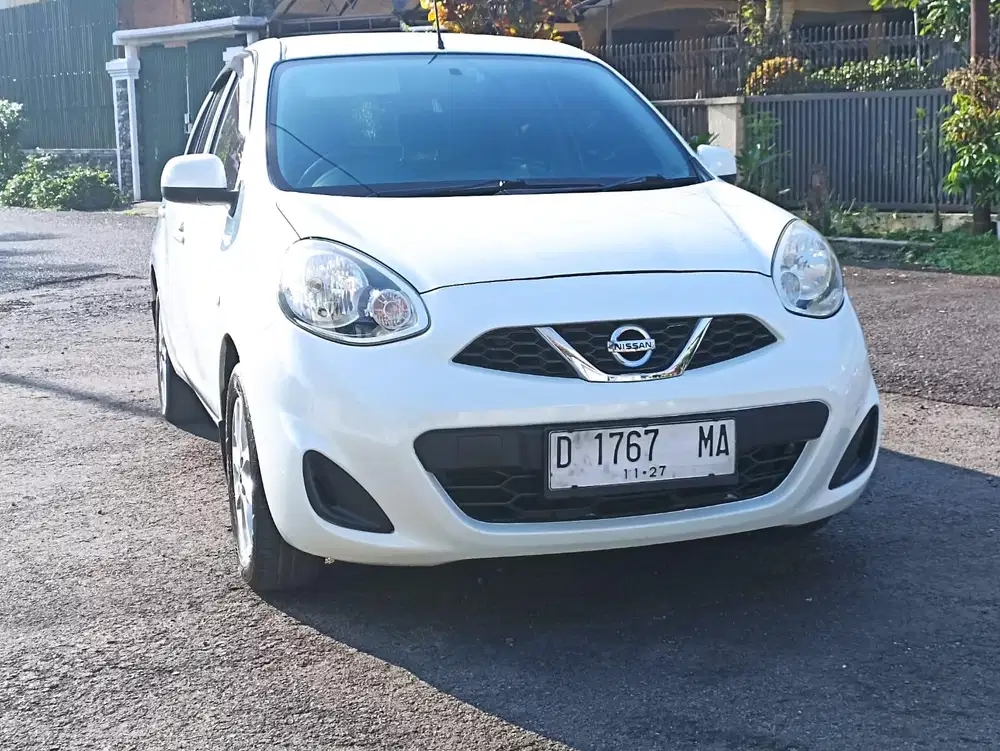 Nissan March AT th 2014
