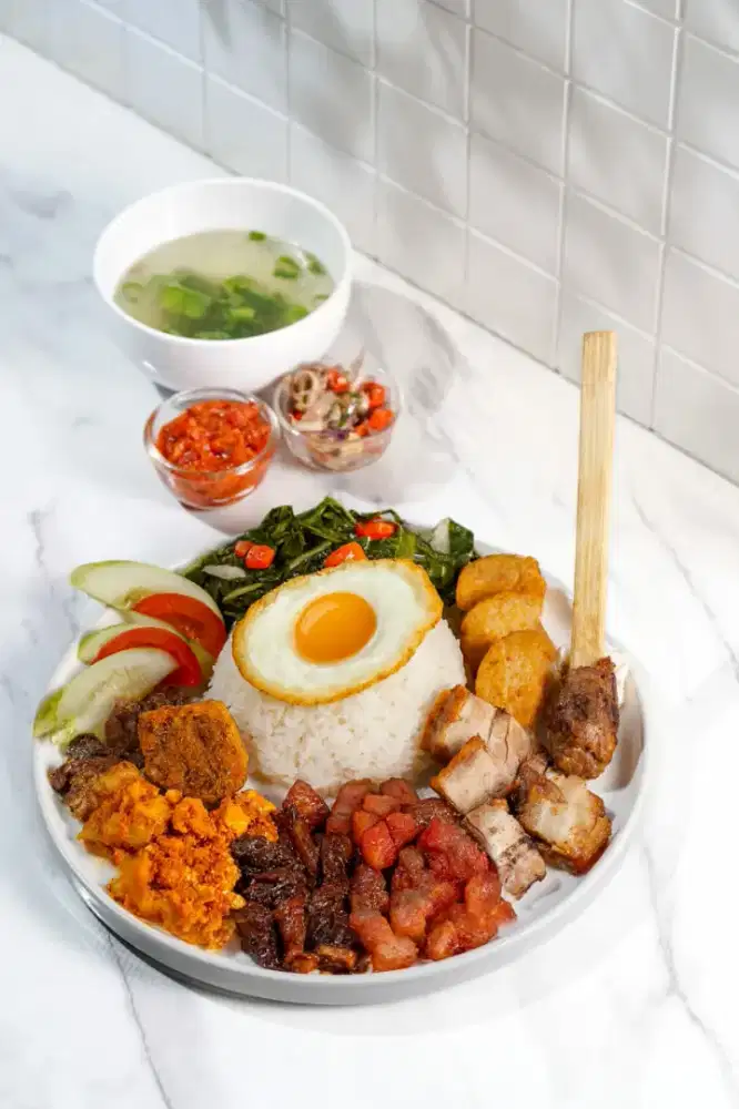 Karyawan Foodcourt Non Halal / Pork