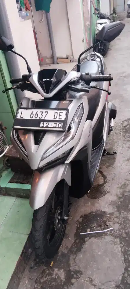 Vario 150 thn 2020 km13 ribu samsat manyar (timur)