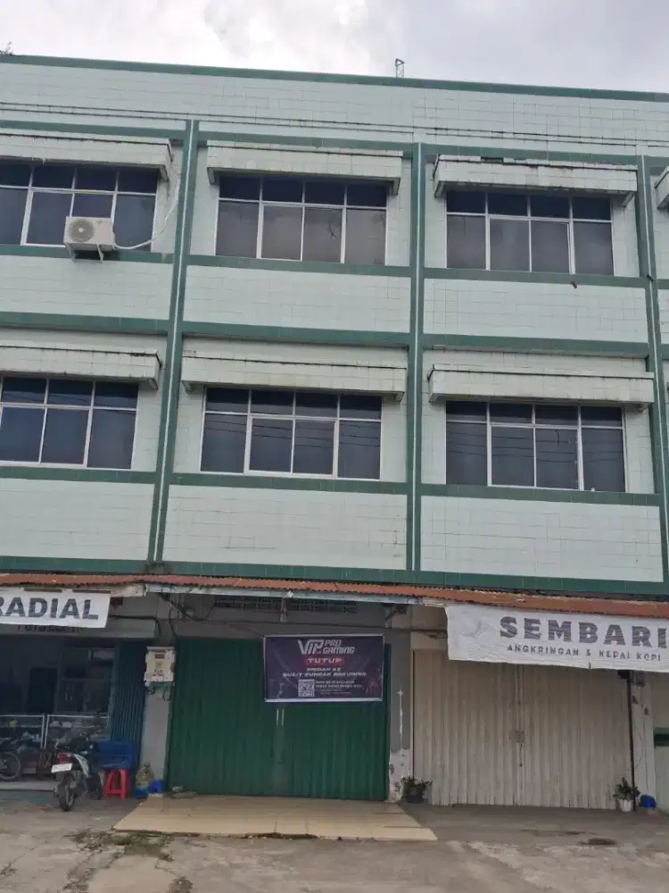 DISEWAKAN : Ruko Lokasi Sangat Strategis di Jalan Radial