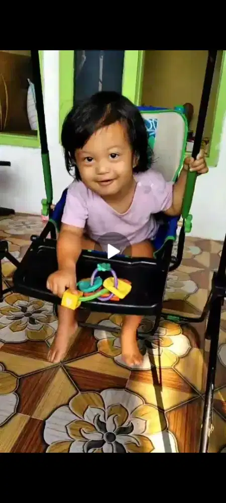 Ayunan dari pipa besi buat Balita