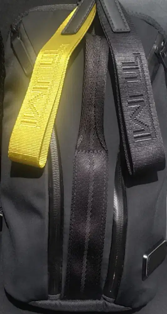 Tumi slingbag original