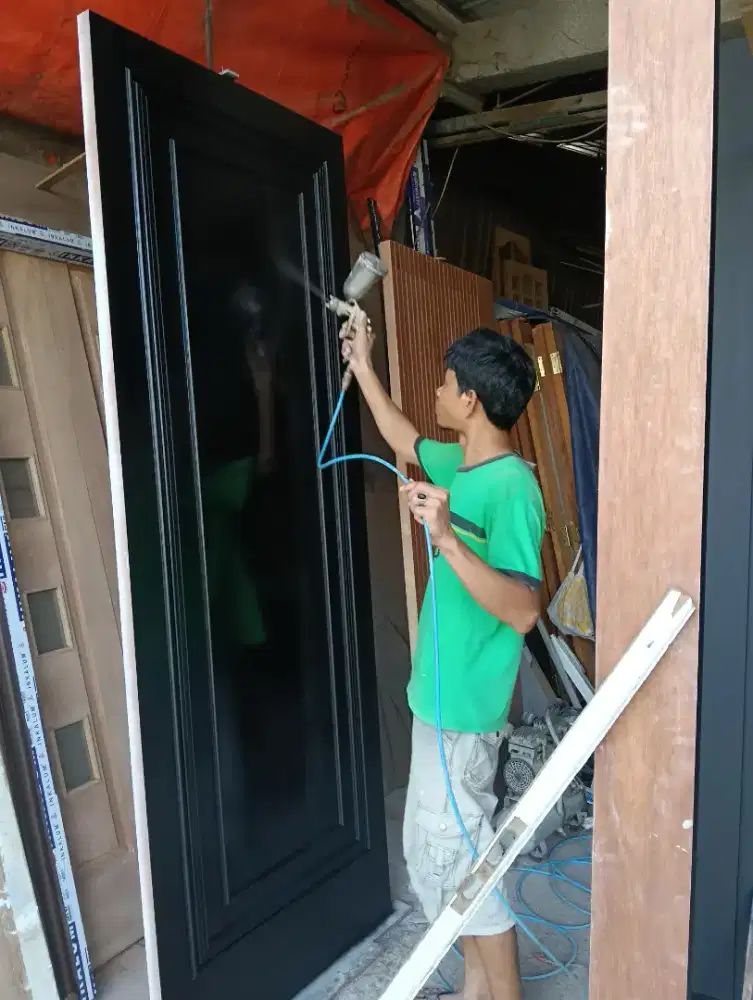 Terima cat Duco berbagai jenis pintu semua ukuran