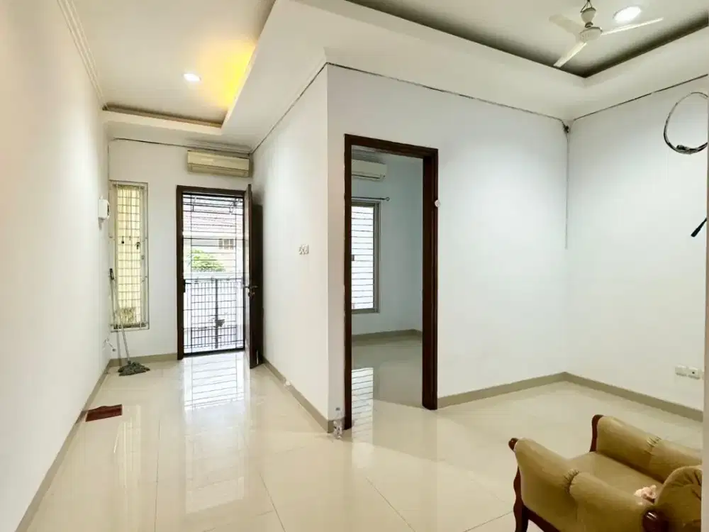 RUMAH SIAP HUNI 80m² DURI KEPA DEKAT TANJUNG DUREN ROW 2 MOBIL