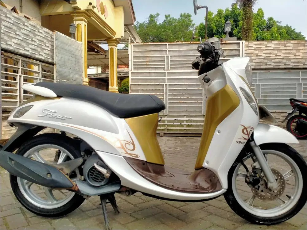 Yamaha Fino 125 premium lengkap motor sehat keterangan detail dibawah