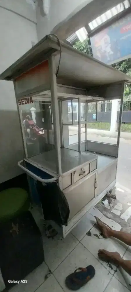 Gerobak bekas dagang