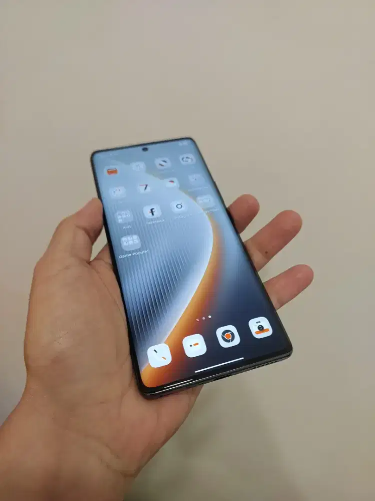 Tecno pova curve 5g 8/256 garansi januari 2027
