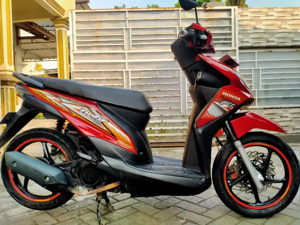 Honda Beat FI lengkap motor sehat walafiat keterangan detail dibawah