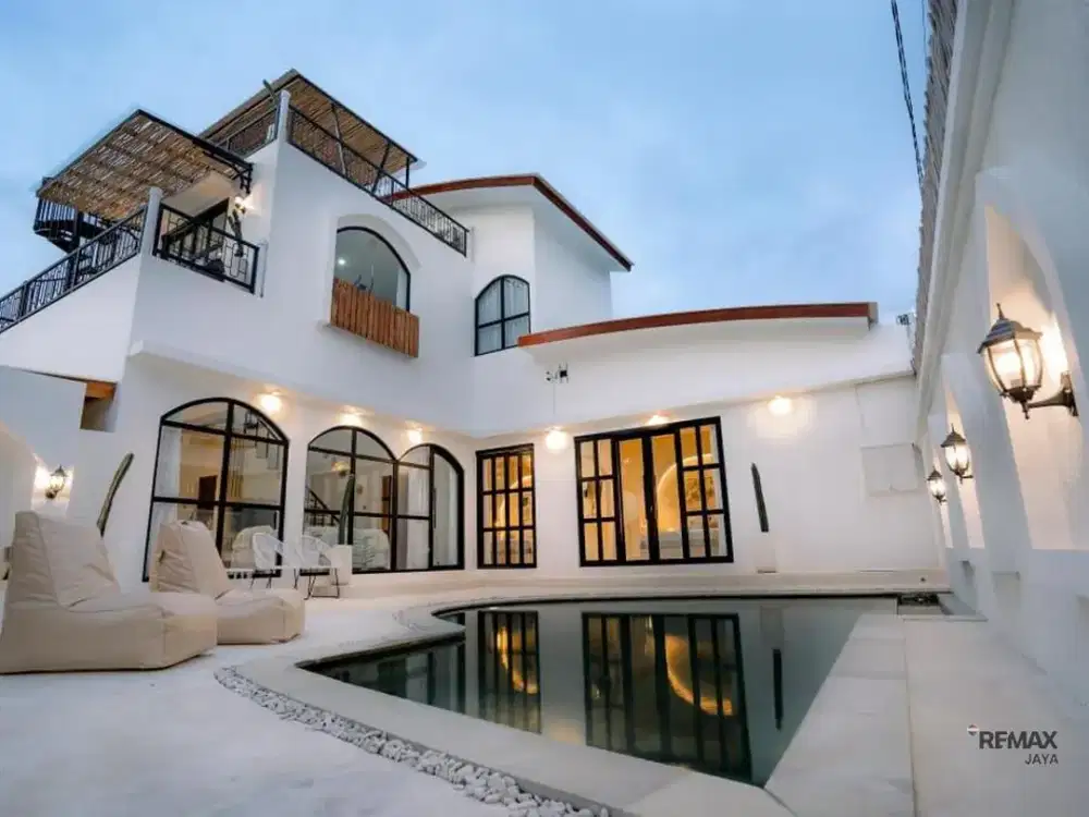 Villa Modern Estetik Gaya Mediteranean Dijual, di Uluwatu Area