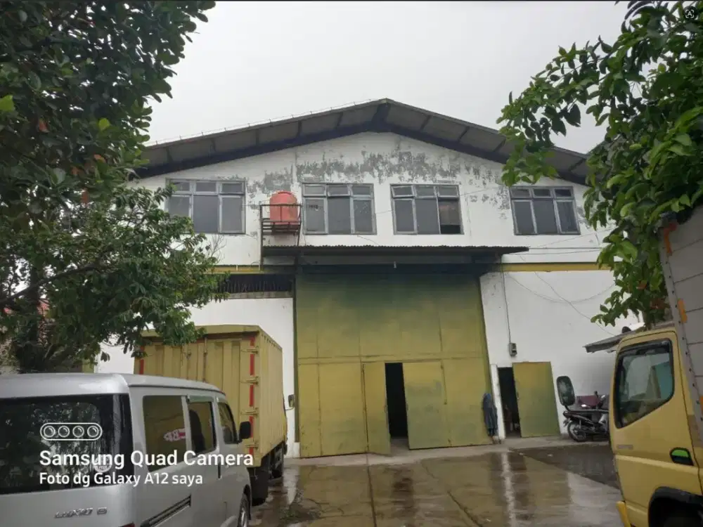 Gudang Riung Bandung akses container 20 feet