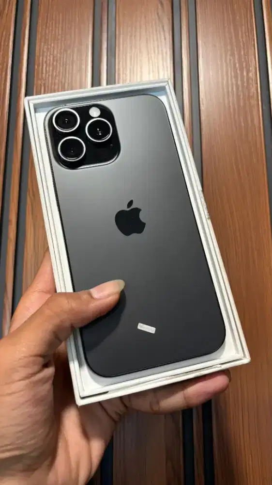 iPhone 16 pm black titanium 256gb iBox
