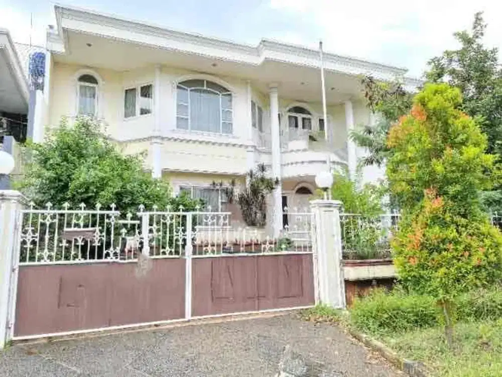 Jual Rumah di Intercon Taman Kebon Jeruk
Jakarta Barat Dijual Rumah Hook Taman Kevon Jeruk Intercon Jakarta