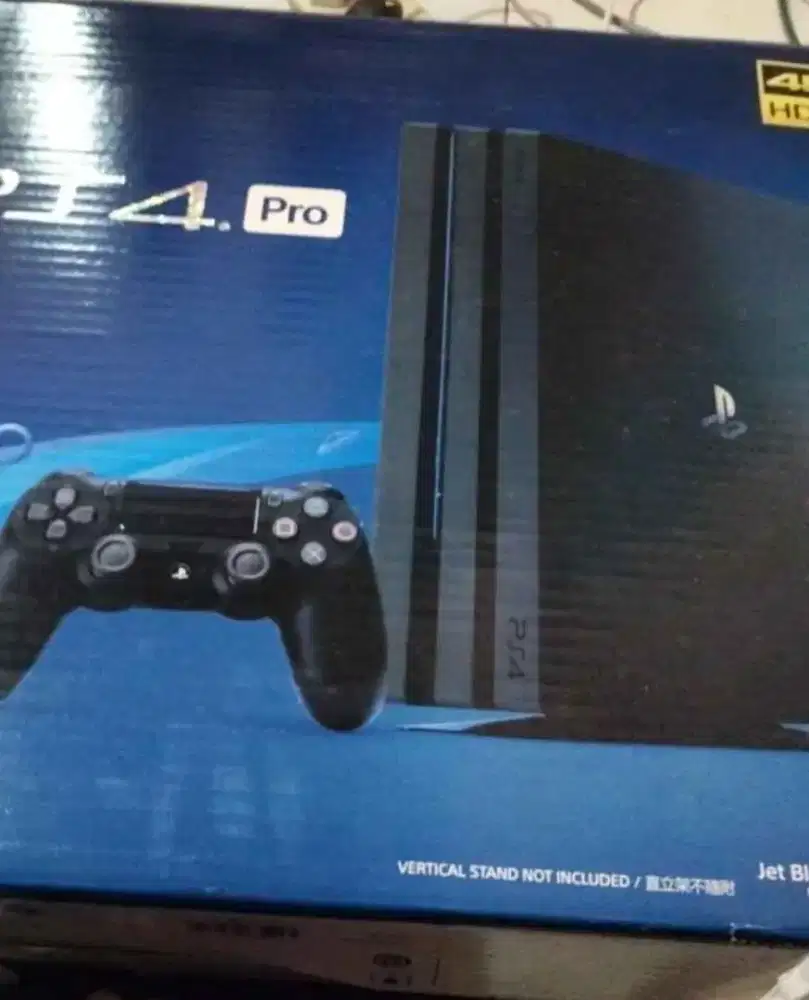 PS 4 Pro 1TB lengkap