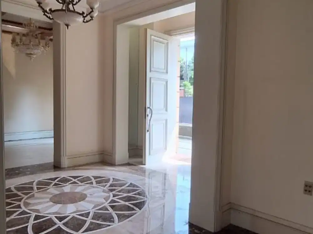 Rumah Hunian Di Kawasan Elite, Kebayoran Lama Jakarta Selatan