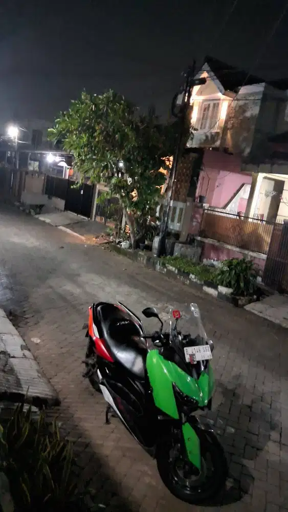 JUAL MOTOR XMAX 2018