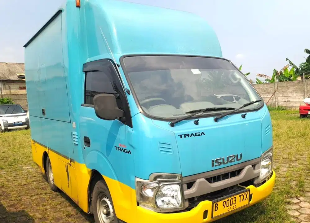2rbKM SEPERTIBARU MURAH Isuzu traga food truck 2023 bok truk pameran
