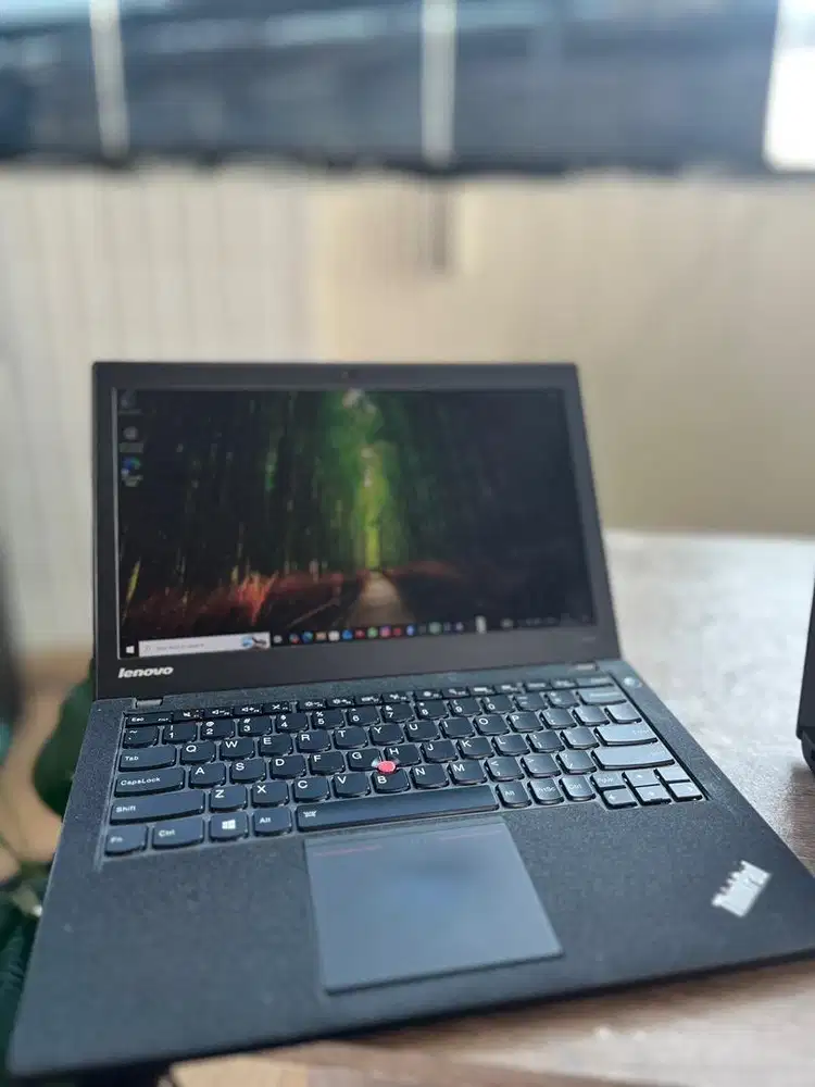 Lenovo X240 i5 Gen 4 Ram 8/128
