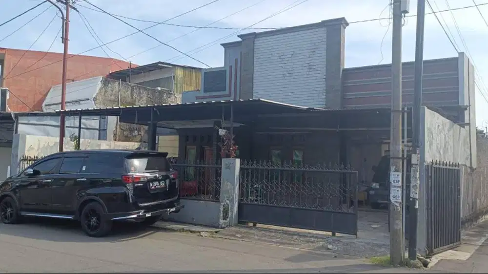 Dijual cepat rumah di pinggir jalan Cirebon Kota