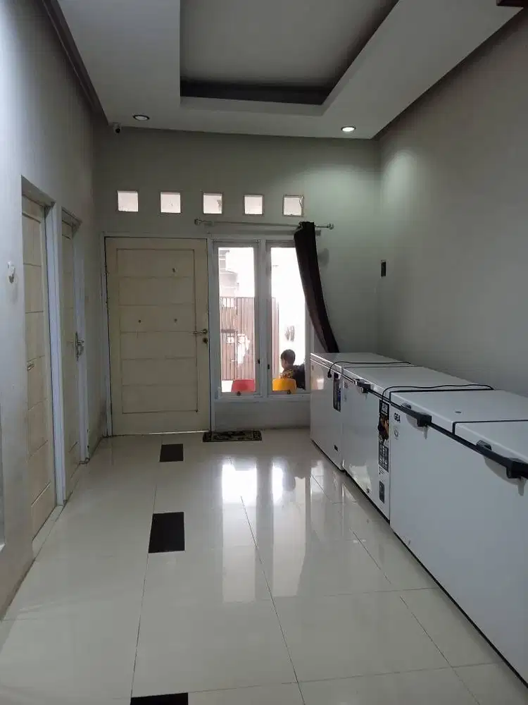 Rumah Lokasi Strategis Belakang Mall .. Cluster Catalina